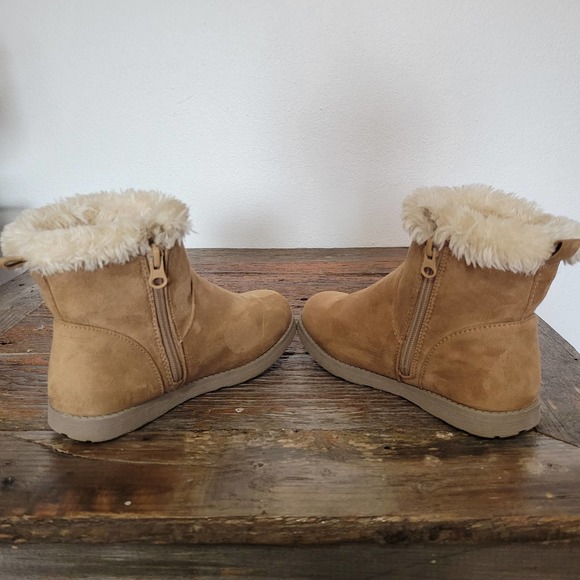 Cat & Jack Tan Faux Suede Faux Fur Ankle Booties - Picture 6 of 10
